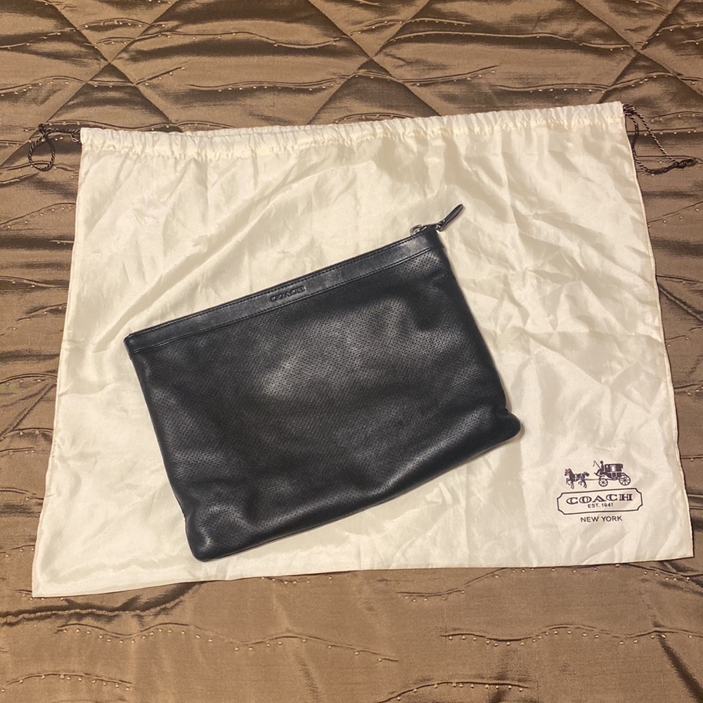 Coach Leather Essentials Cosmetic Handbag Pouch & Dust Bag